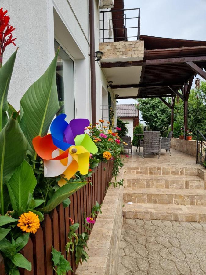 Nobless Villa Mereni  외부 사진